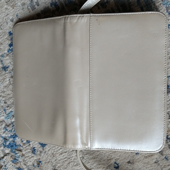 Faux leather Cream small bag - Picture 4 of 5